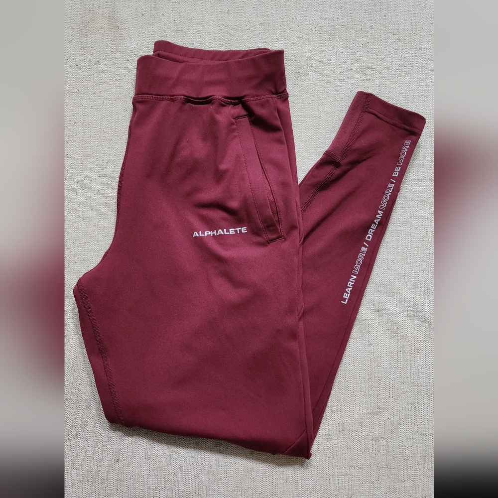 Alphalete Pro-Elite Premium Joggers - S - Maroon